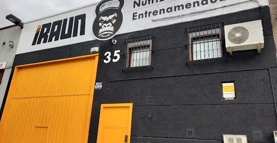 Iraun Gasteiz centro de Entrenamiento y Nutrición en Vitoria / Gasteiz