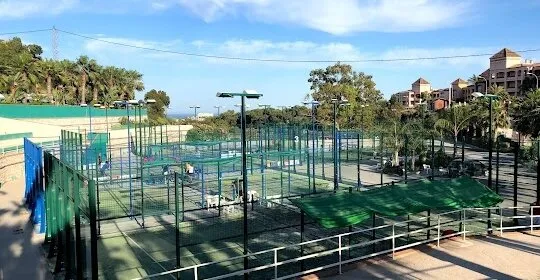 CLUB DE PADEL LOS CABALLEROS en Benalmádena