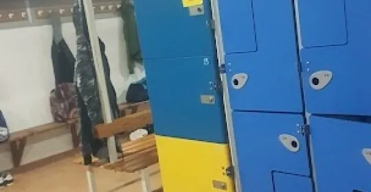 Gimnasio Di Som Tui en Tui