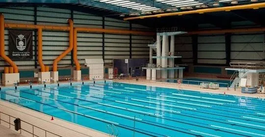 Piscina Municipal De Vecindario en Vecindario