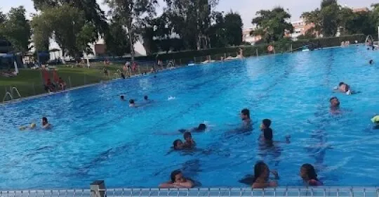 Piscina Montequinto en Dos Hermanas