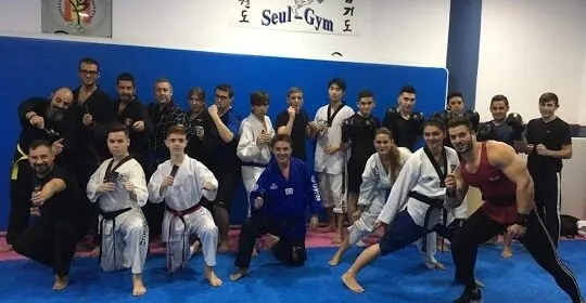 Centro Deportivo Seul Gym en La Línea de la Concepción