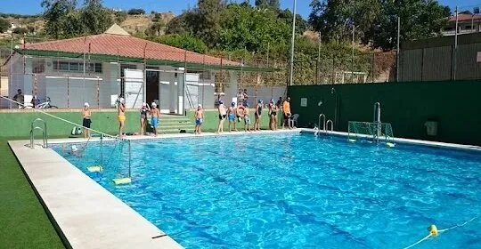 piscina municipal de monda en Monda
