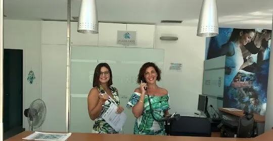 Gimnasio y Piscina Climatizada Municipal "La Cotxera" en Torrent