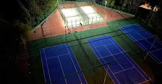 Centro Deportivo Municipal San Juan Bautista en Madrid