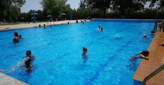 Polideportivo Palomares en Palomares del Río