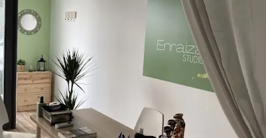 ENRAIZATE STUDIO YOGA en El Puig