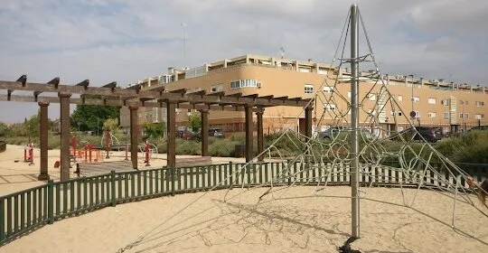 Parque arroyo viñuela en Viñuela