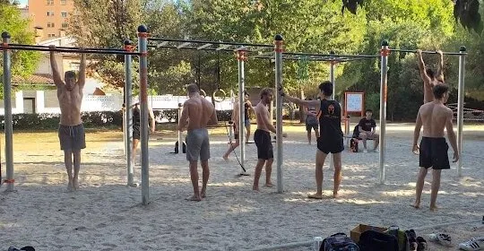 Parc de Cal·listènia MEIN.ES Cerdanyola en Cerdanyola del Vallès