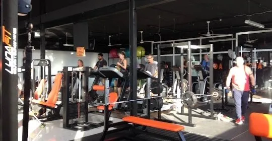 CDA Fitness Gym & Studio en Mazarrón