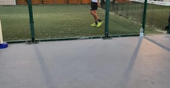 Padel La Jara en Sanlúcar de Barrameda