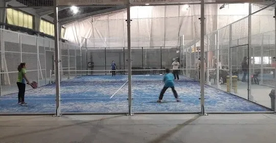 PURAVIDA FITNESS PADEL INDOOR, S.L. en Tavernes de la Valldigna