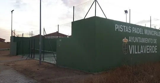 Pista de Padel de Villaverde de Medina en Villaverde de medina