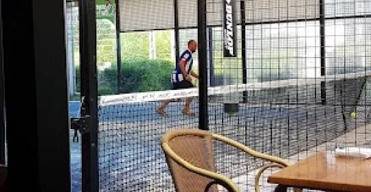 maisquepadel en A Pobra do Caramiñal