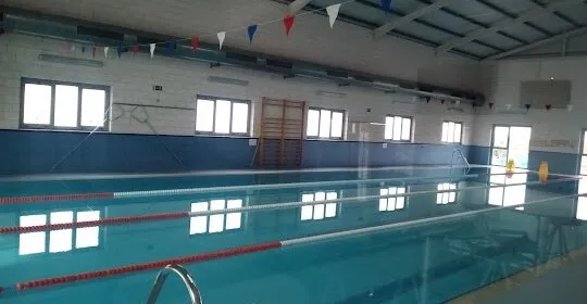 AQUASIERRA Centro deportivo Municipal en San Vicente de Alcántara