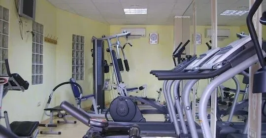 Los Arcos Spa-Gimnasio-Terapias manuales en Valdefuentes