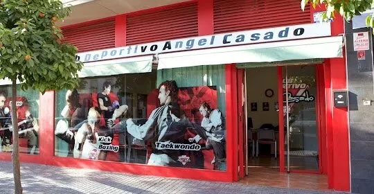 Club Deportivo Angel Casado en Córdoba