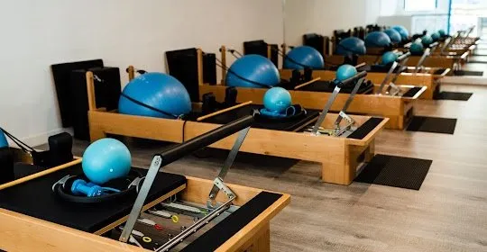 Pilates en Barcelona | Pilates al Mar en Barcelona