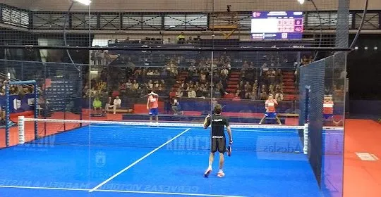 Palacio de los Deportes Elena Benítez en San Pedro Alcántara