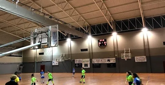 Pabellon Municipal De Deportes La Zubia. en La Zubia