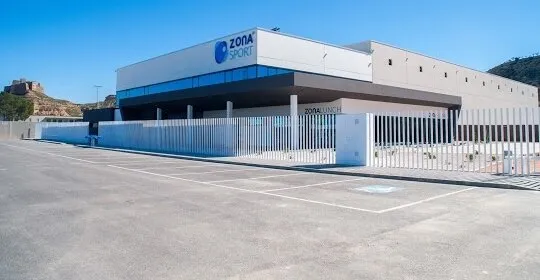 ZONA SPORT - gimnasio y pistas de pádel indoor en Monzón en Monzón