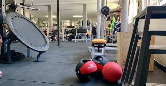 Polideportivo Universitario San Juan Bosco - Gimnasio Atlas en Sevilla