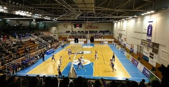 Pabellón deportivo y piscina municipal Serrallo en Tarragona