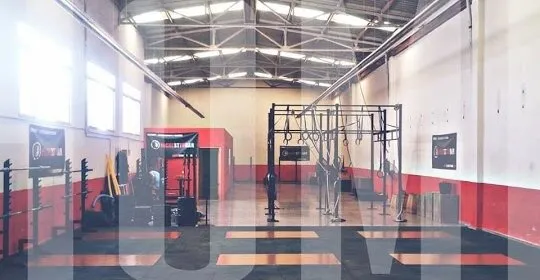 Elchesttobar . Gimnasio Elche en Elche