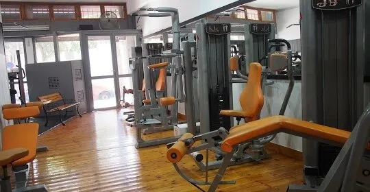 ASSOCIACIÓ CENTRE SALUT, BENESTAR I ESPORTGimnàs Fesbola en Terrassa