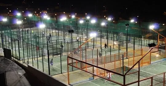 Centro Deportivo Las Mesas en Estepona