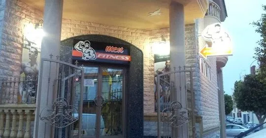 Gimnasio Men Fitness en Adra