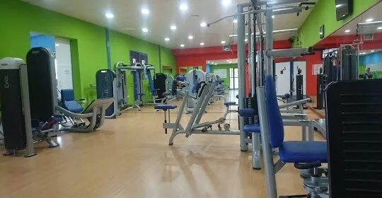 Aquaslava Centro Deportivo en Antequera