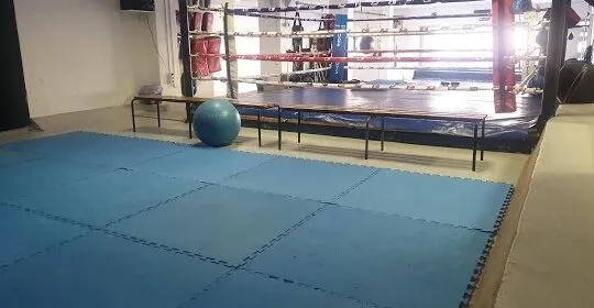 KAI MUAY BOXING en La Pobla de Vallbona