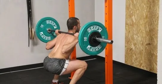 Centro de entrenamiento "Molis Box" en Mos