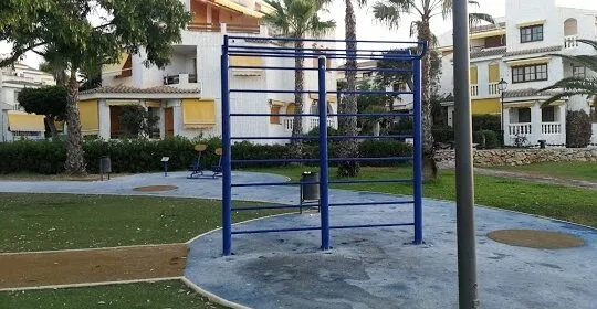 Gimnasio en la calle en Santa Pola