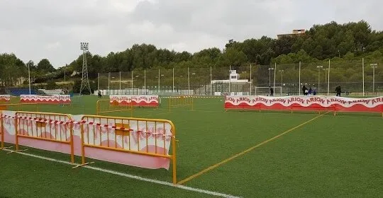 Polideportivo las Viñas. en Manilva