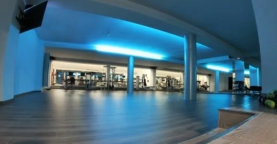 Gimnasio Femenino Muby en Vitoria / Gasteiz