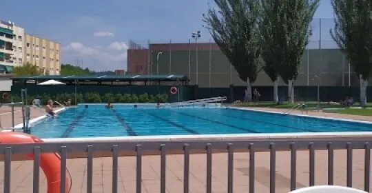 Piscina Abrera en Abrera