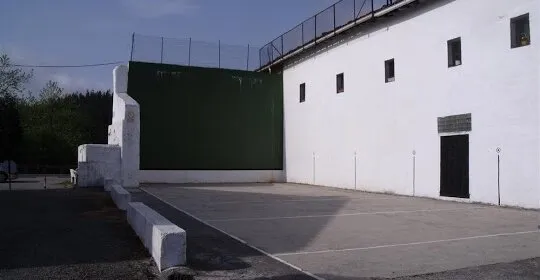 Madarixa Ermitako Frontoia en Azkoitia