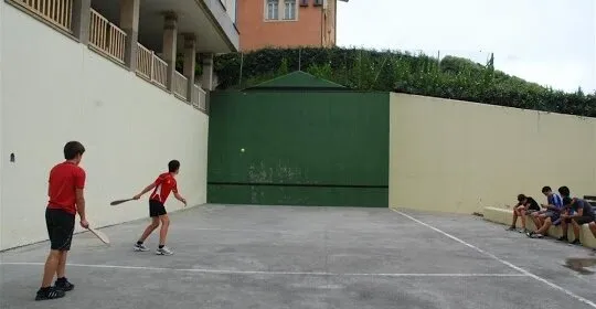 Itzurun Frontoia en Zumaia