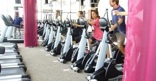 Fabricación maquinaria de fitness Grupo Contact en Rafelbuñol