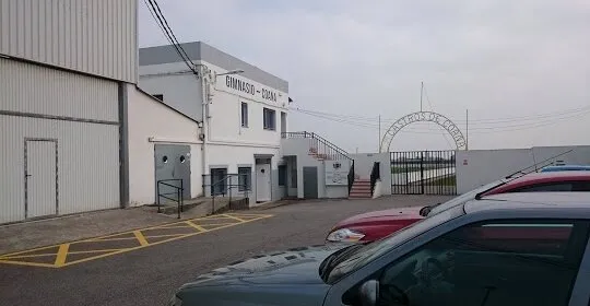 Complejo Deportivo Los Castros en Coaña