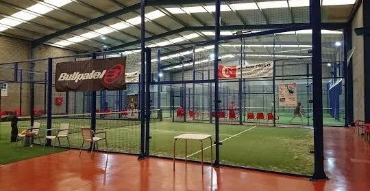 DEZA PADEL CENTER en Silleda