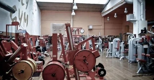 Charly Gym & Fitness en Gijón