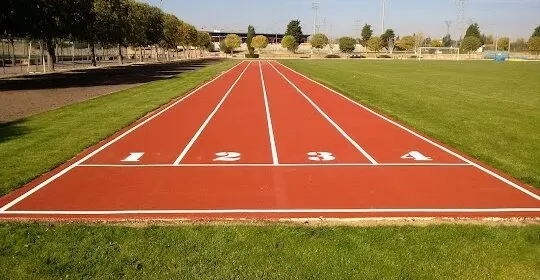 Los Olmos Polideportivo en Binéfar