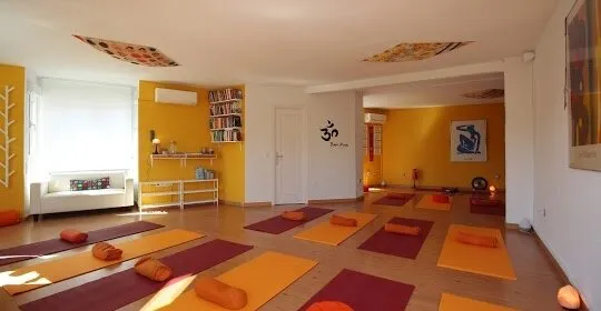 YOGA PINTO en Pinto